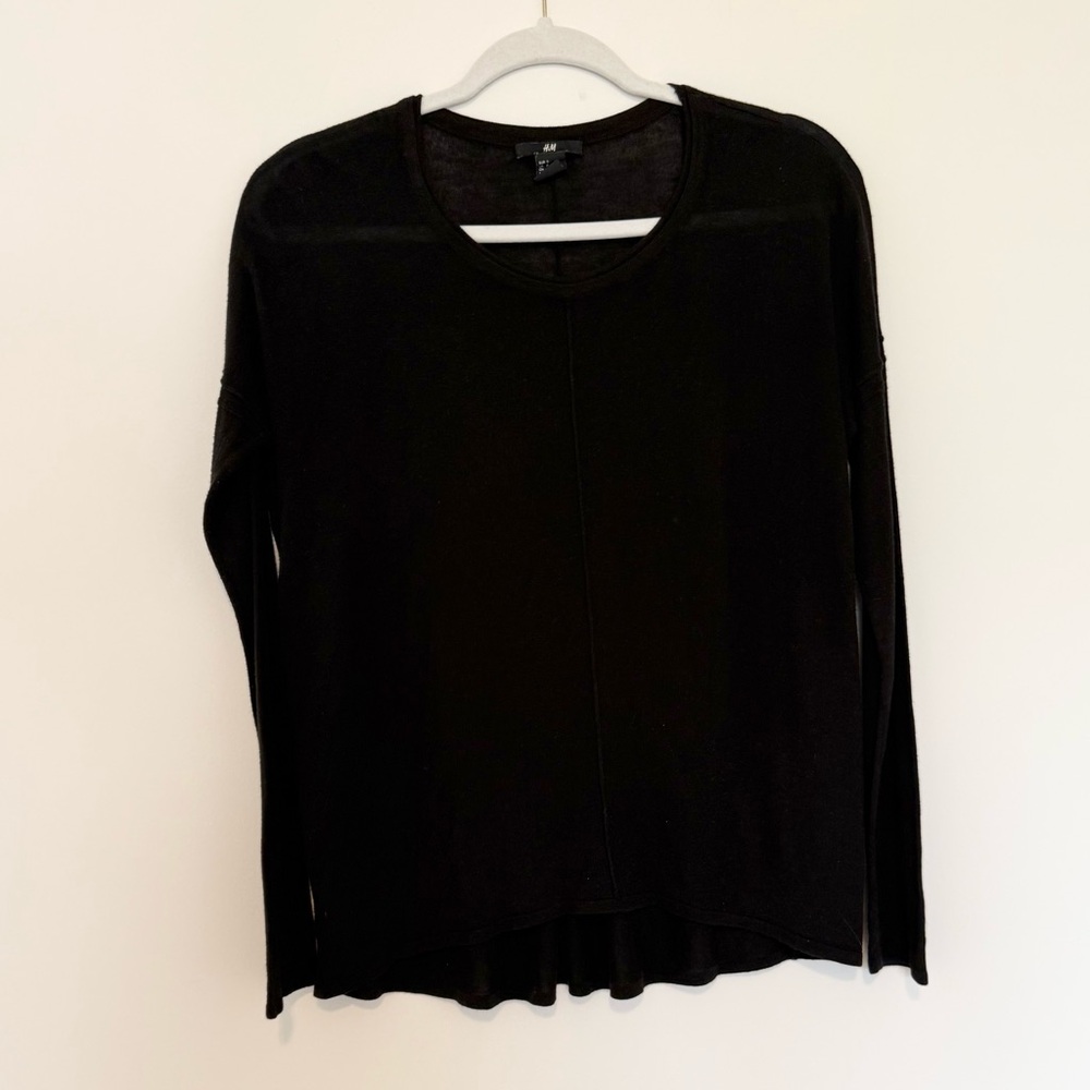 H&M Black Sweatshirt Hoodie Casual Top